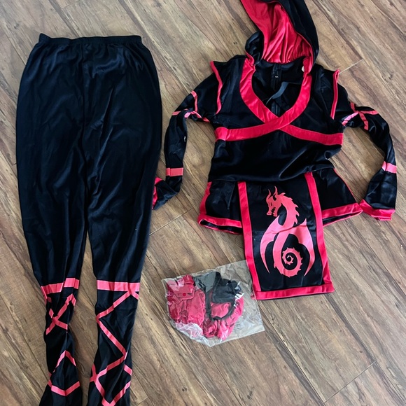 Ninja costume for women - Picture 3 of 5
